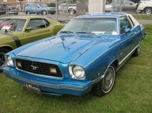 Ford Mustang 77 3 bb