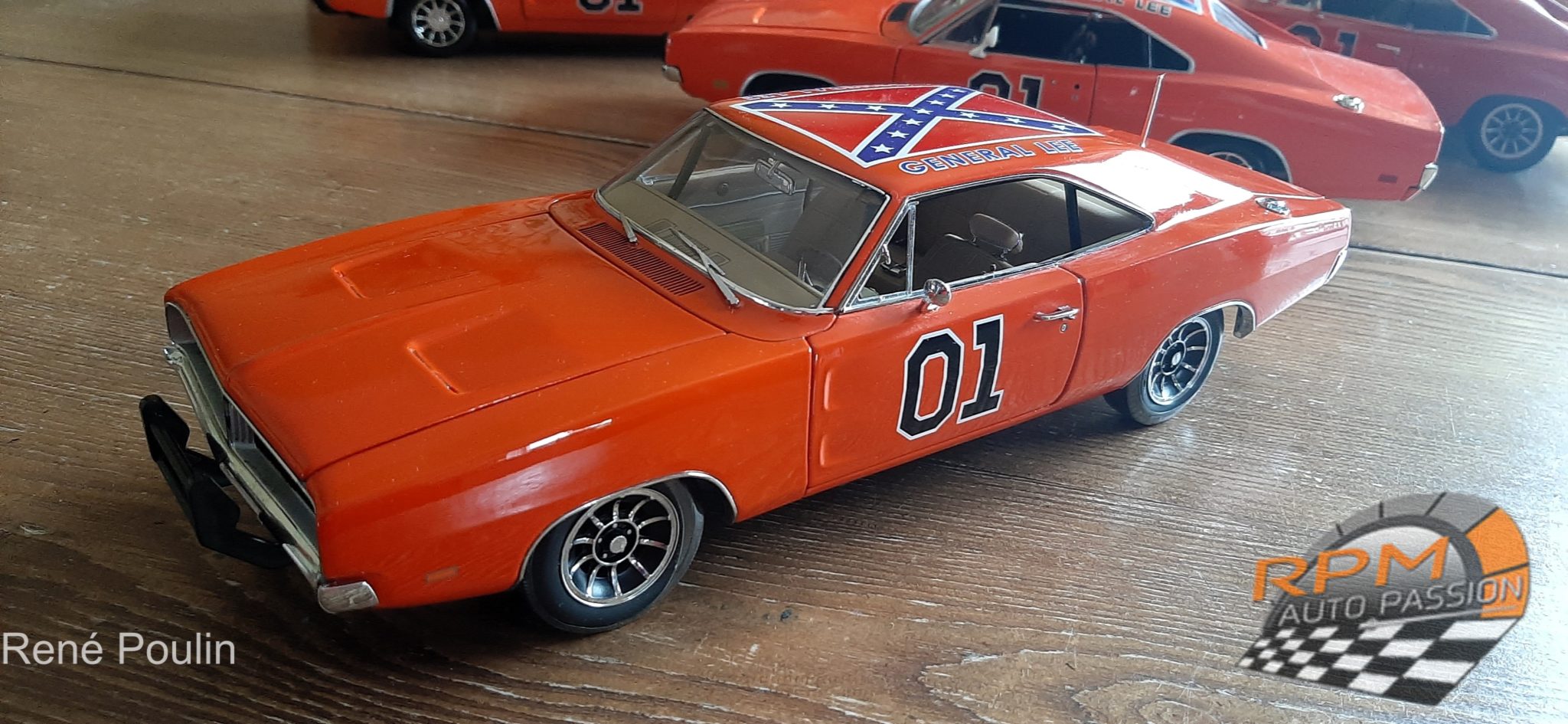 Jeu De 4 Roues Miniatures Noires Pour General Lee Au 1/18 - Occasion